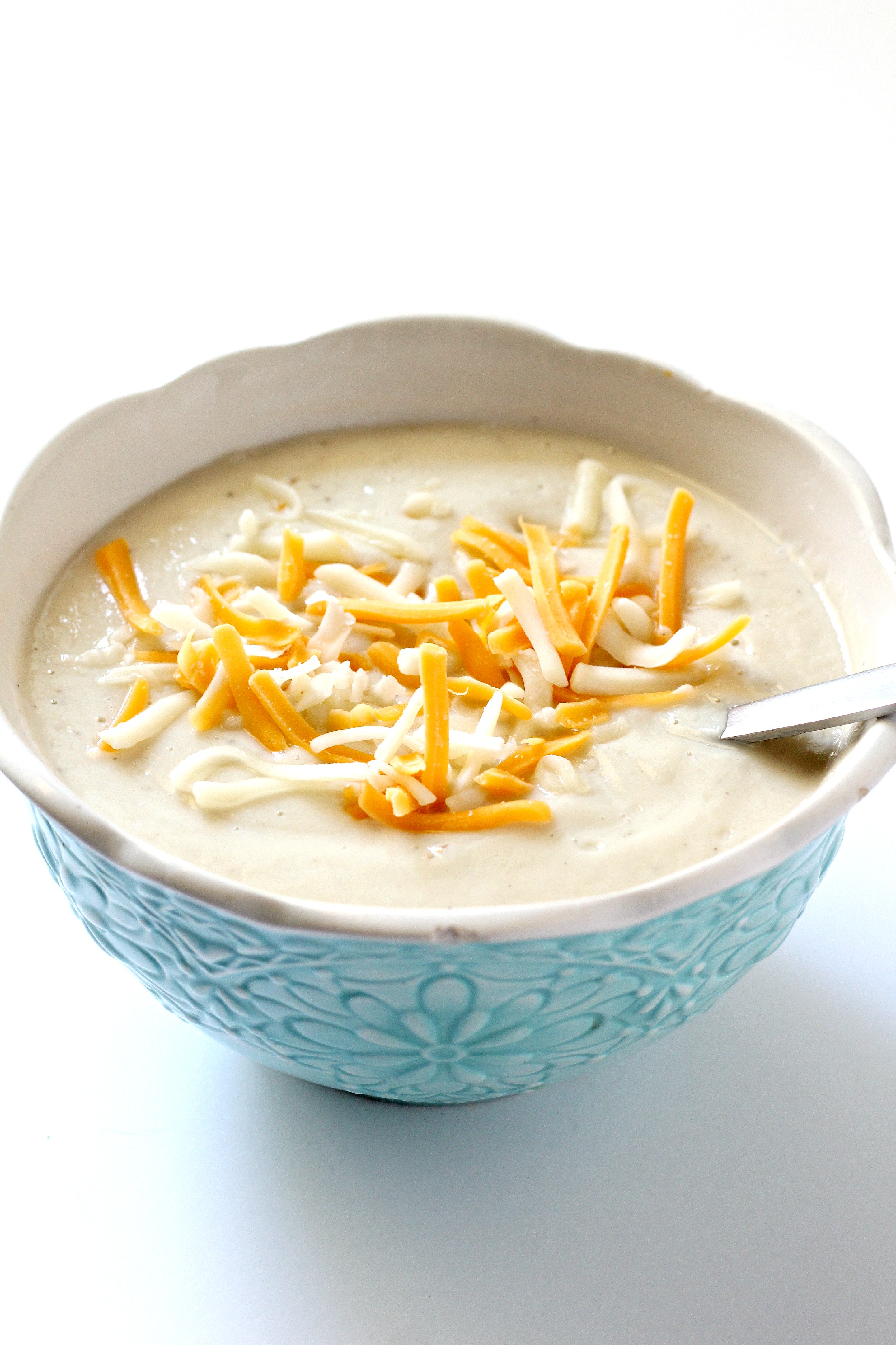 This paleo cauliflower soup has one secret ingredient known to heal the gut! 